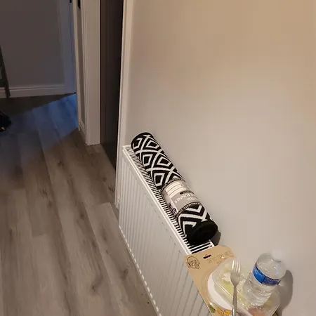 4 Bedroom House * Leeds (West Yorkshire)